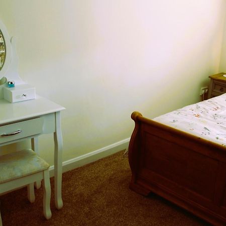 טיידסוול Gorgeous Cozy Cottage With A Heritage Feel, Walks, Pubs & Wood Burner מראה חיצוני תמונה